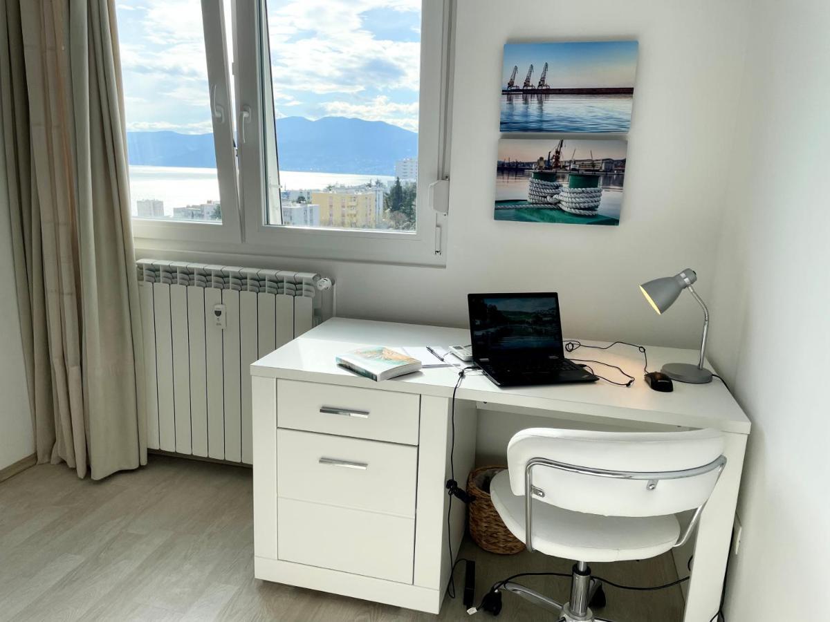 Appartement Adria Sky à Rijeka Extérieur photo
